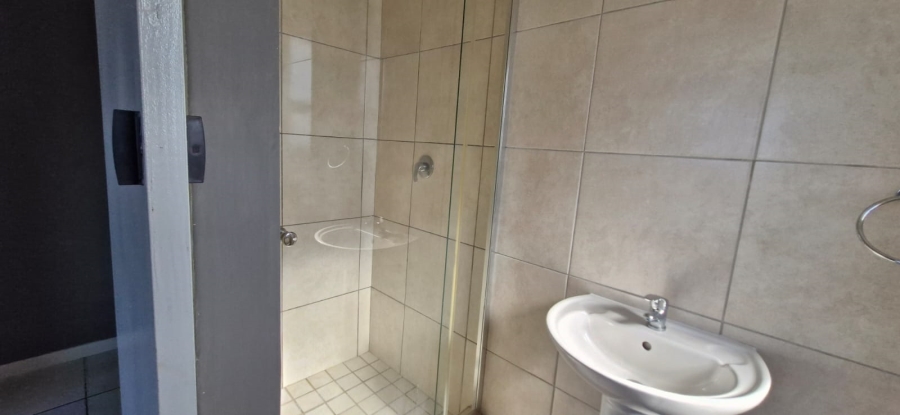 To Let  Bedroom Property for Rent in Parklands Western Cape